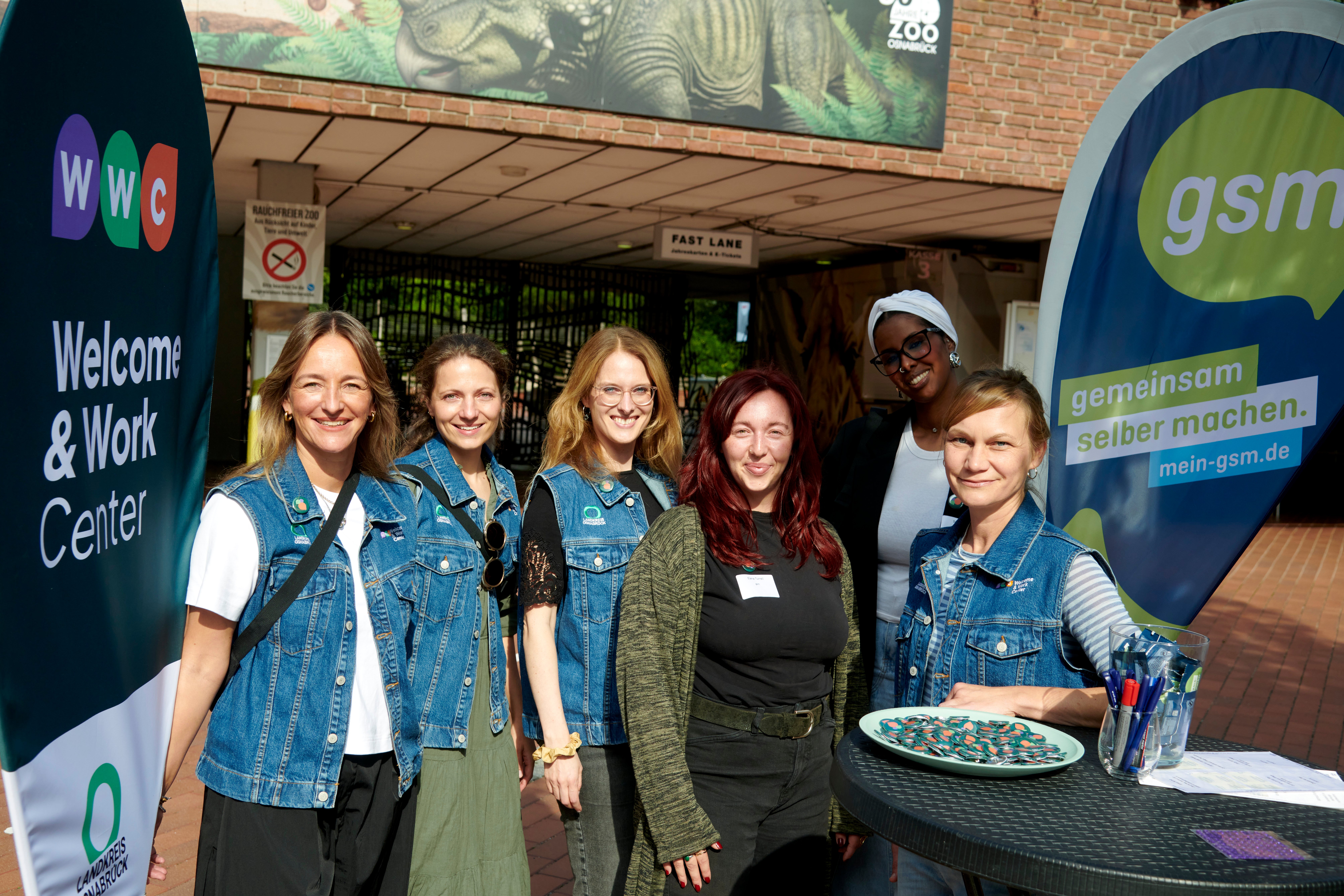 Freuten sich über die zahlreichen internationalen Gäste (v.l.): Sandra Schürmann, Victoria Fründ, Carina Wolf (WWC), Elana Turrell und Sahra Muse (gsm GmbH) und Stefanie Weber (WWC).